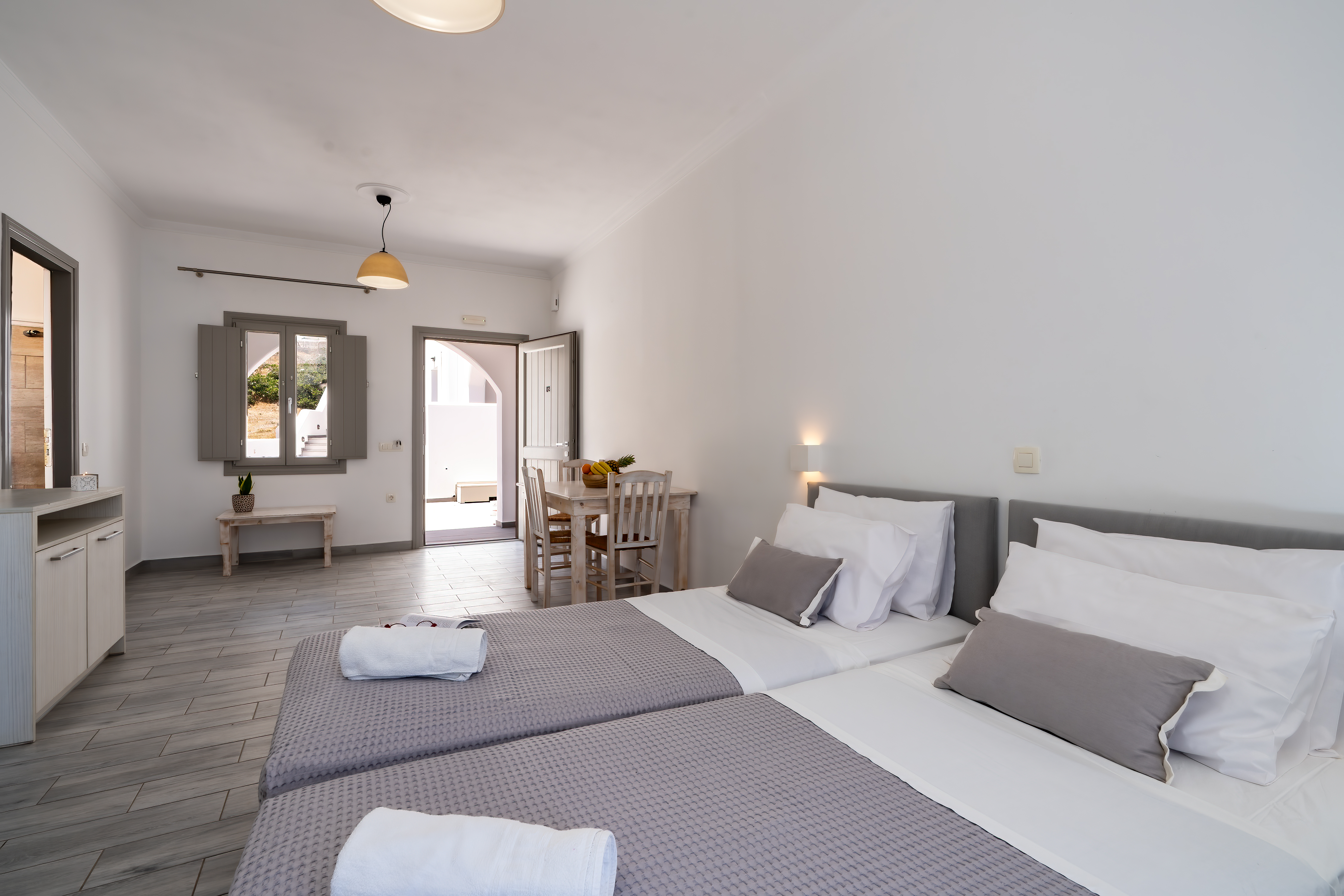 Deluxe Twin Studio with Balcony
