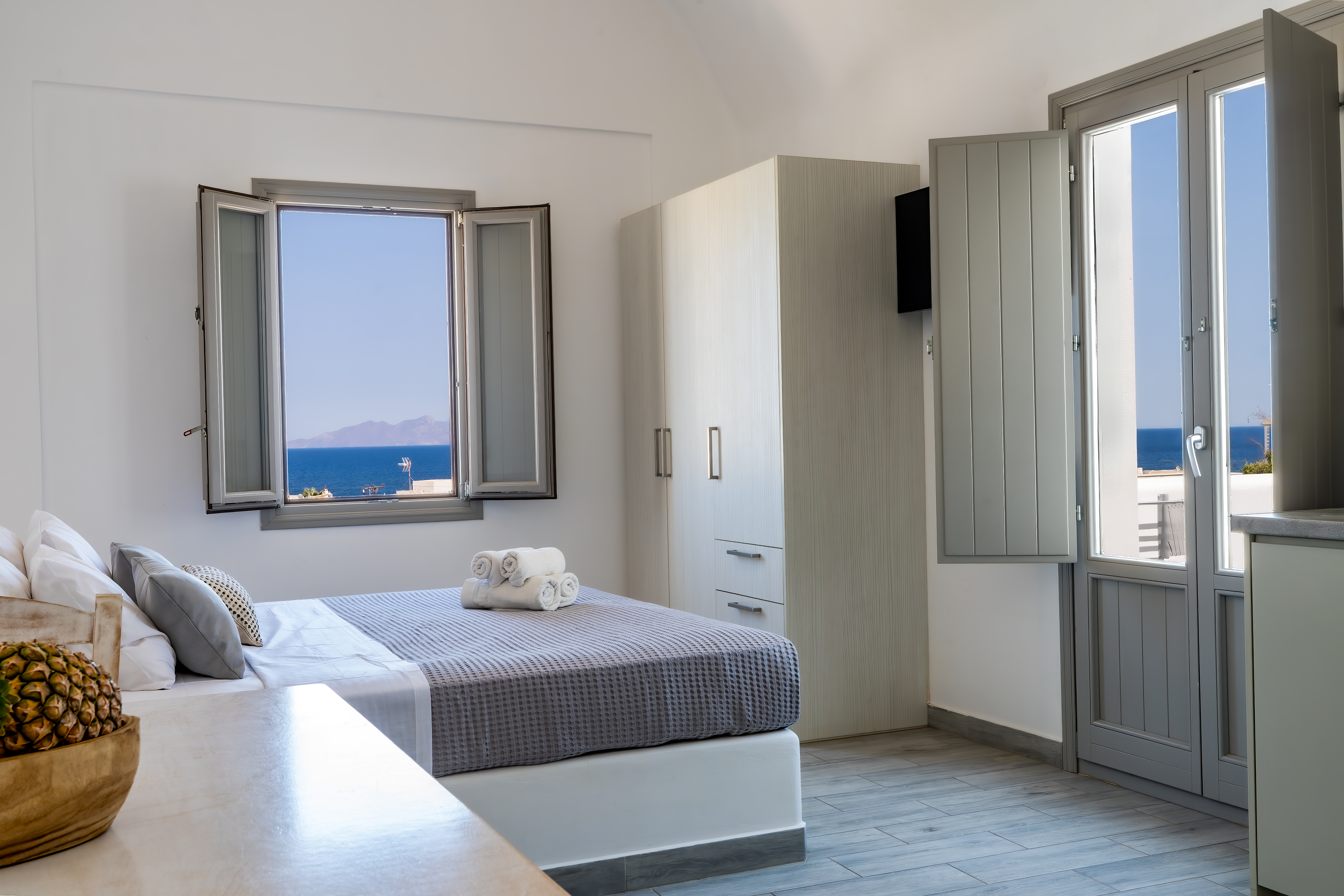 Deluxe King Studio with Balcony