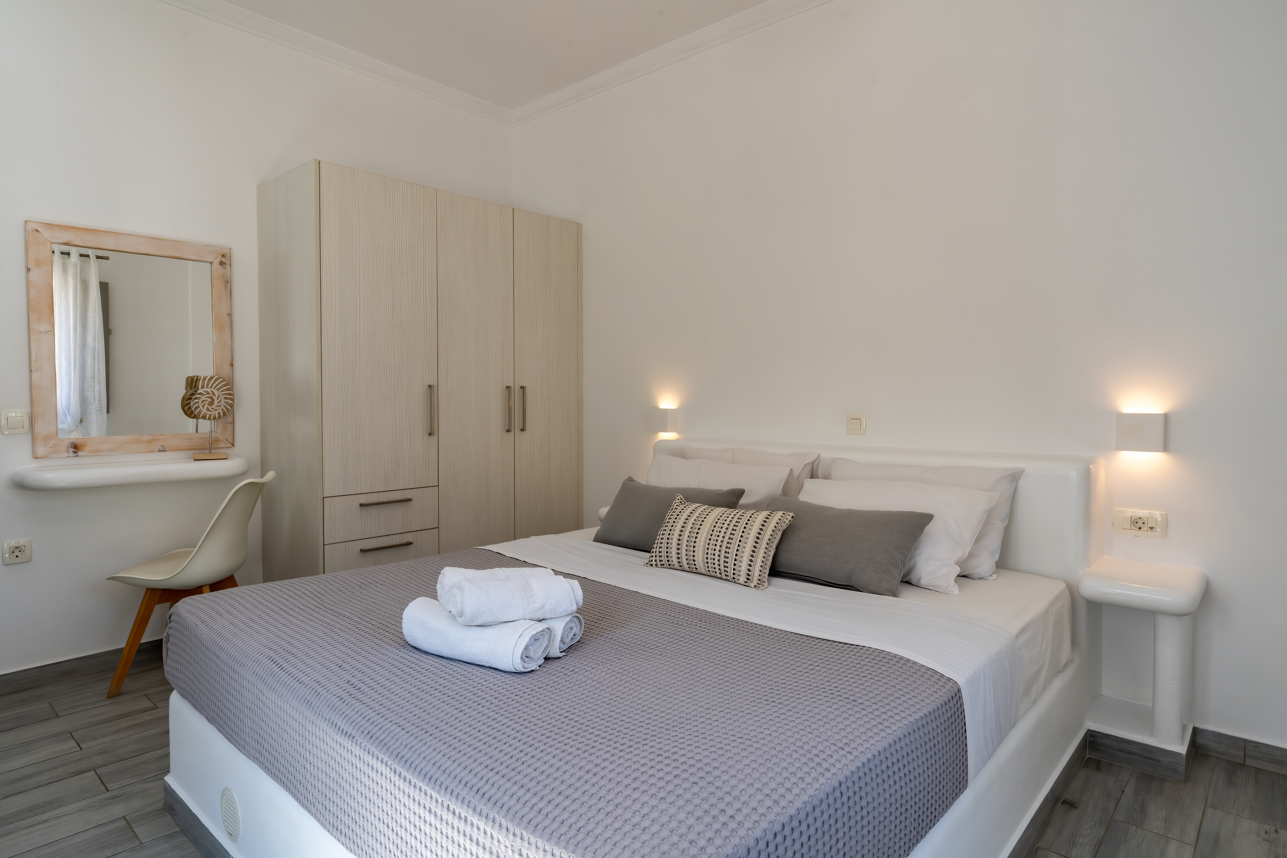 Family Apartment with Balcony