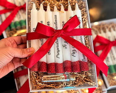 Velas navideñas con mensajes de paz, fe y amor