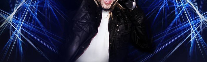 David Guetta magyar hasonmása a DJ-pultban