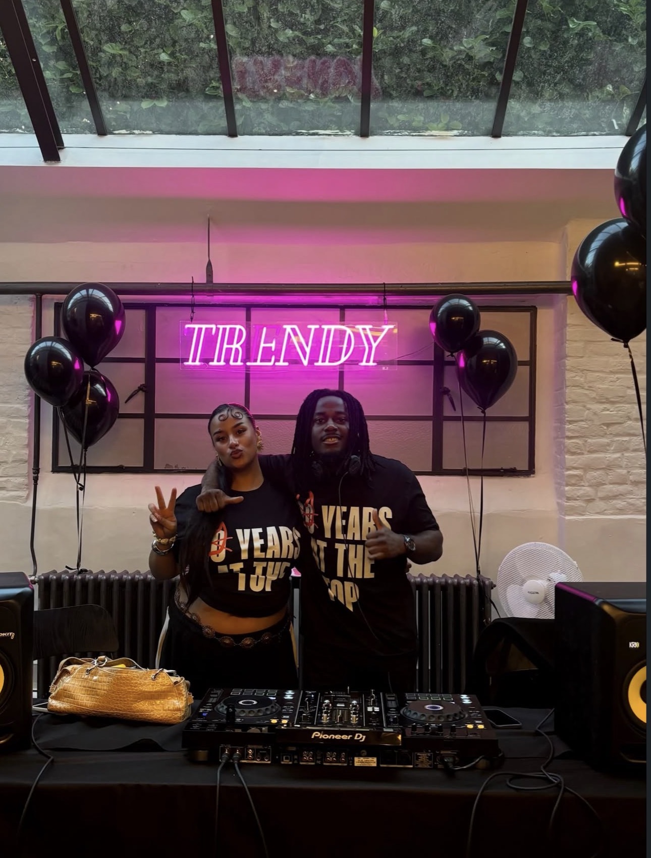 TRENDY — Rencontres & Musique