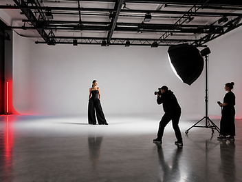 Campagne mode sur cyclorama