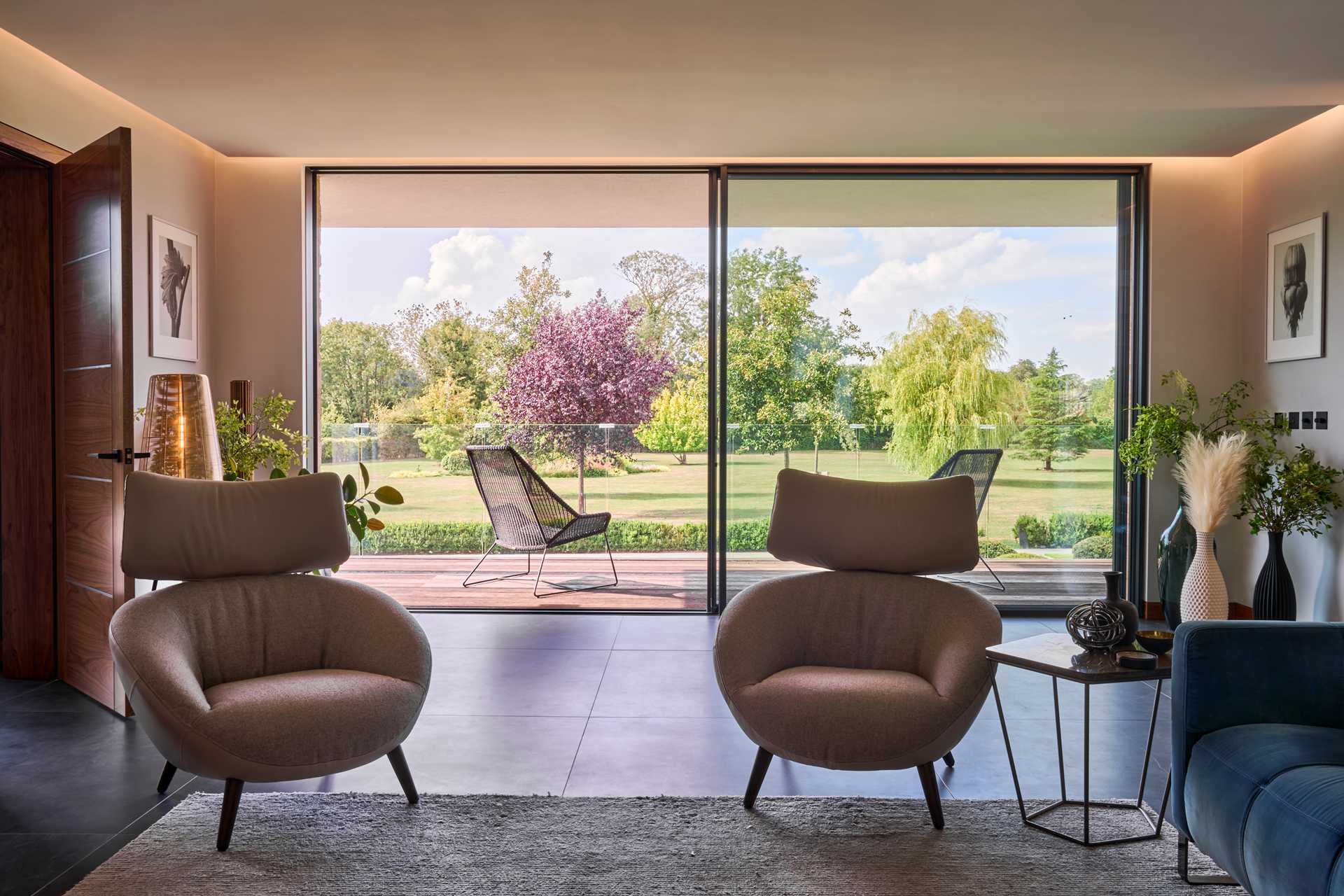 Living room to the garden