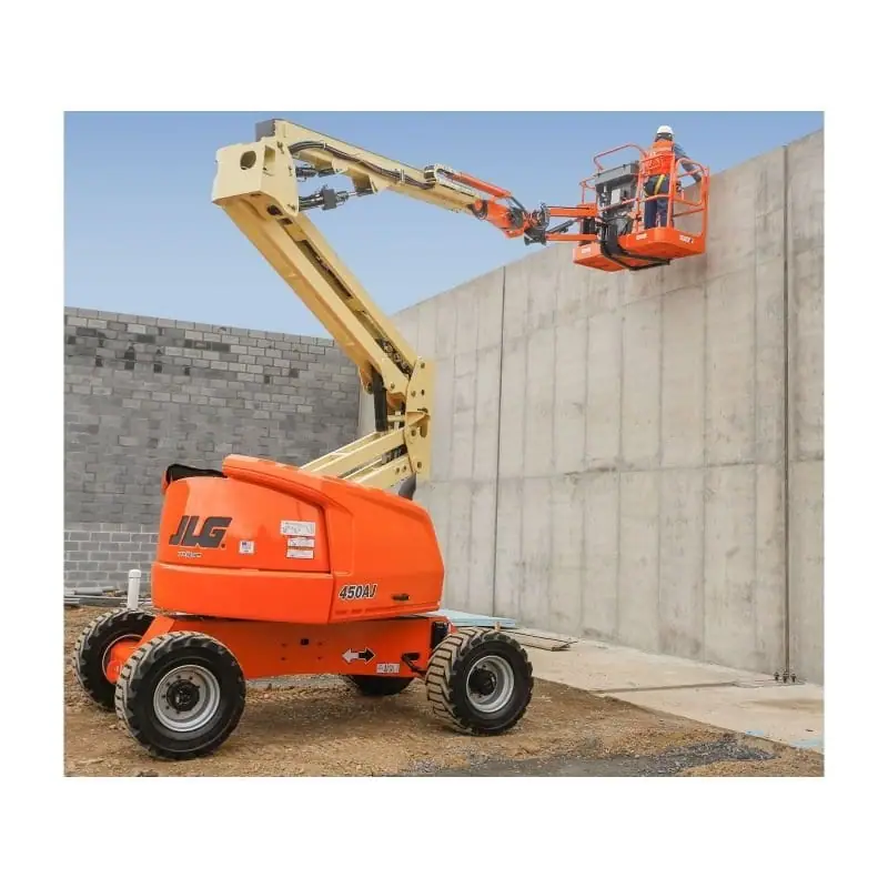 JLG articulated boom lift