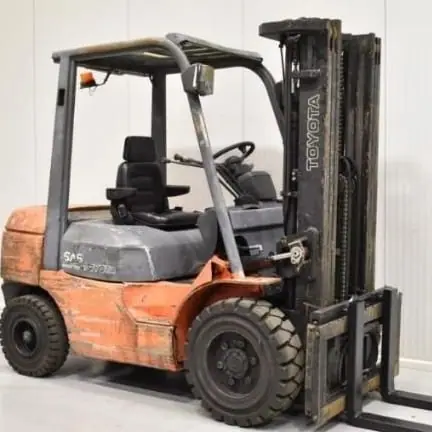 Used Toyota diesel forklift