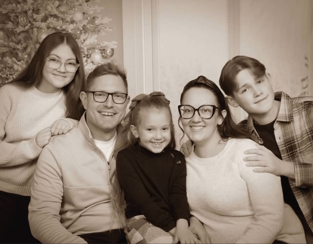Lead Pastor Ryan Neer and family