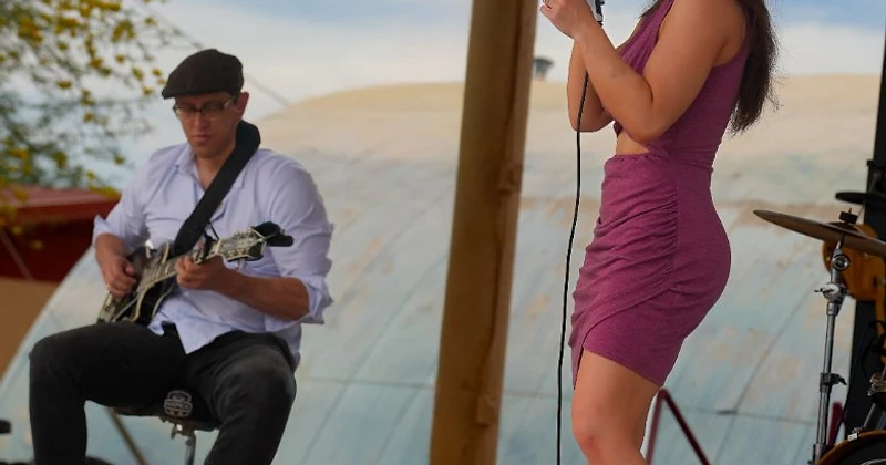 Emma & James live