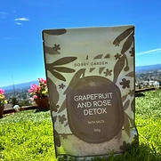 Grapefruit & Rose Detox Bath Salts detail
