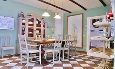 Equipped kitchen and Mediterranean dining area