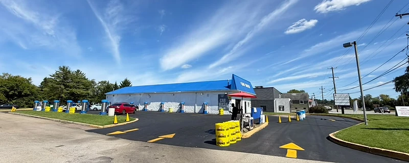 6 Car Wash on West Chester Pike in West Chester, PA