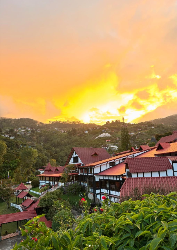 Hotel Selva Negra al atardecer