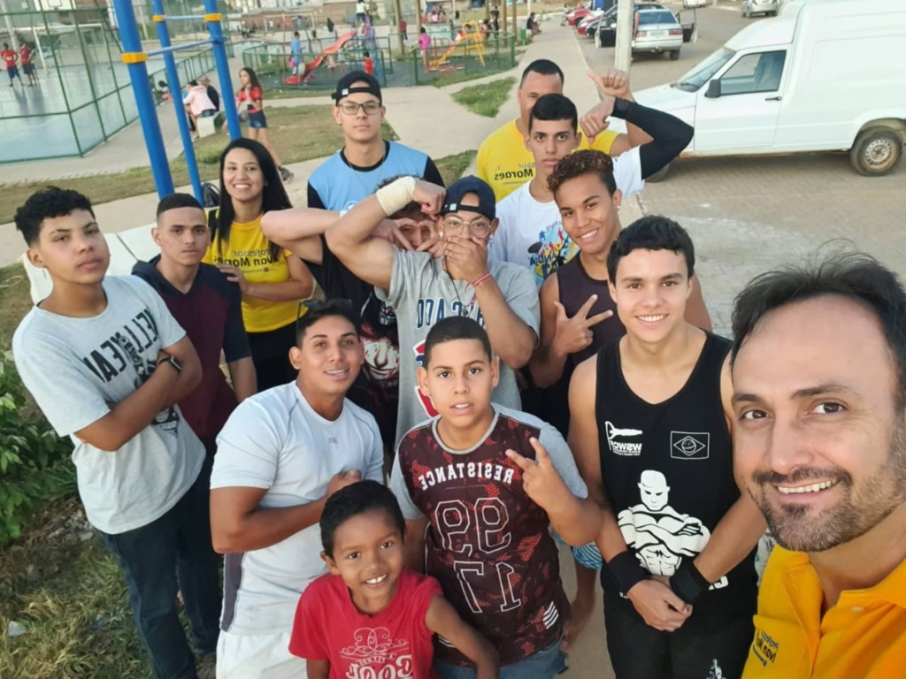 Ivan Moraes na comunidade