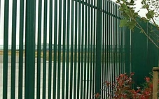 Metal palisade security fence