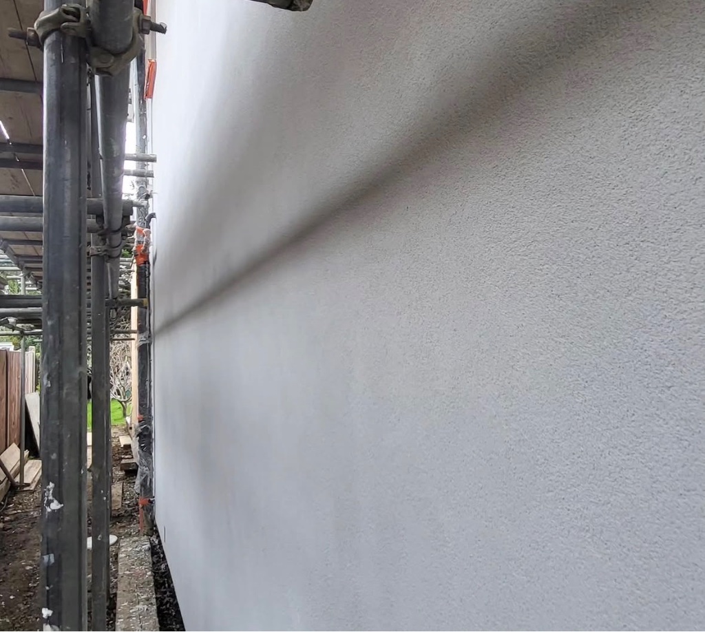 Silicone render — smooth finish