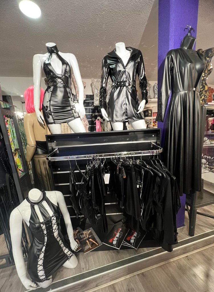 Vitrine Renaissance Cap d'Agde