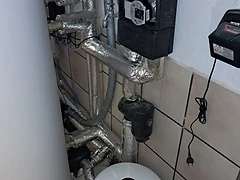 Ordentlich gedämmte hydraulische Einbindung einer Wärmepumpe
