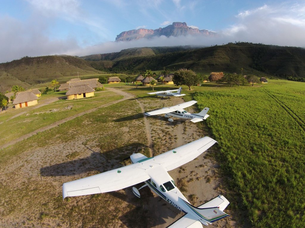 AeroMed aircraft at Kavak