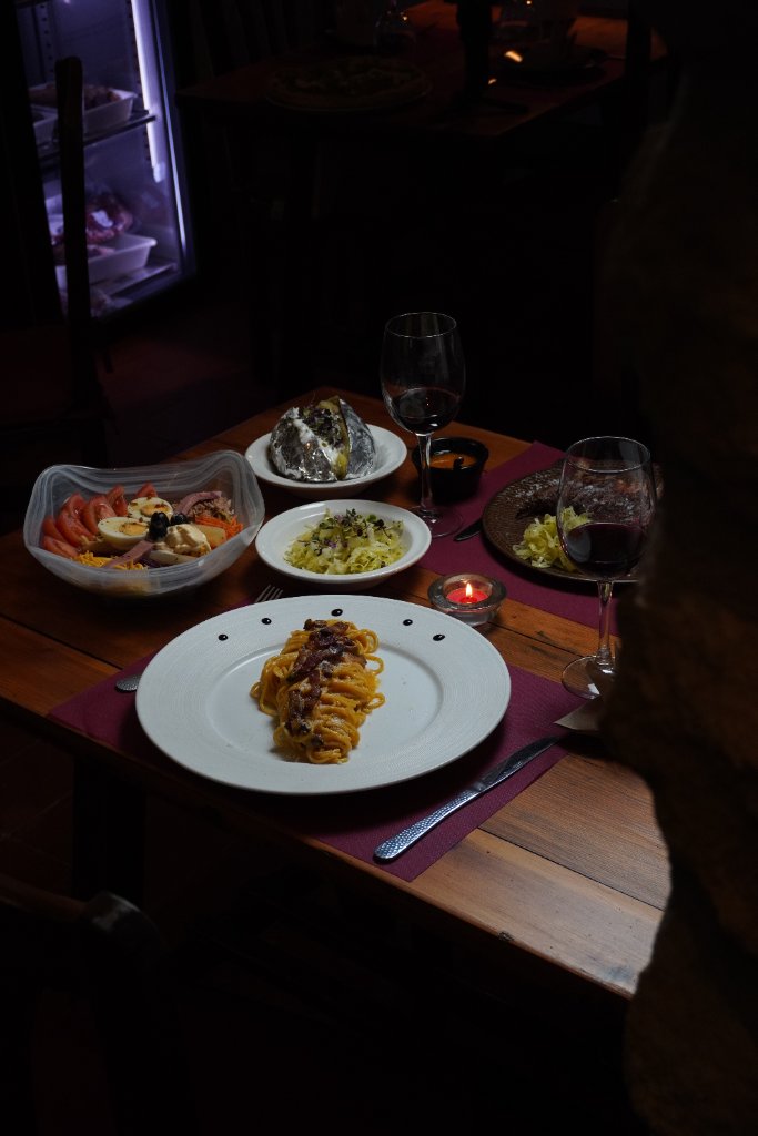 Frische Pasta und Gerichte serviert bei Kerzenlicht – Restaurant Calpe Altstadt
