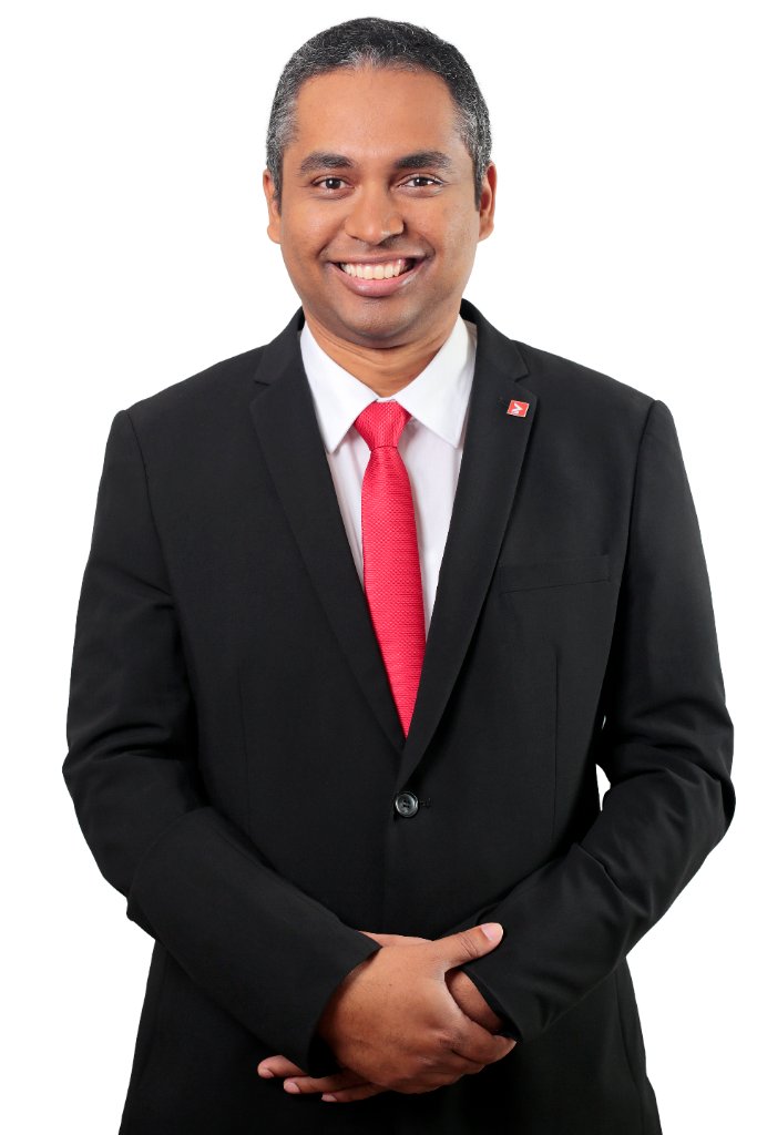 Camilo Amarcy - Executive Portrait