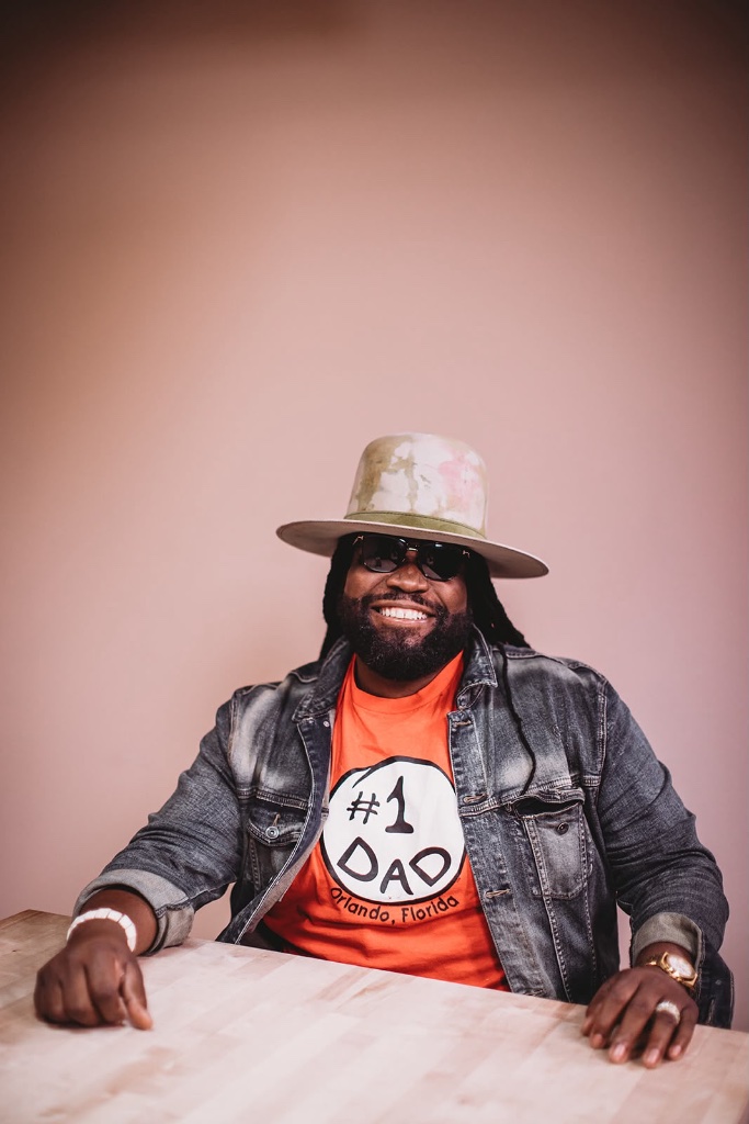 Gramps Morgan tropical