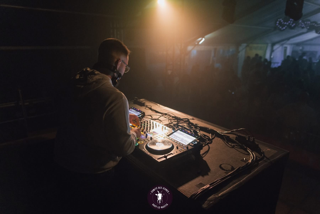 DJ RVX behind the decks