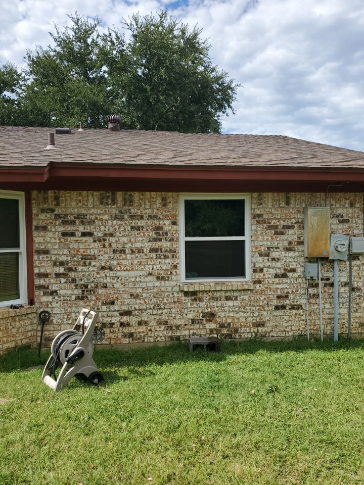 Haltom City Roof Replacement After Photo Certainteed Landmark Shingles Heather Blendincolor - Haltom City Roofing project photo by Becker Roofing and Exteriors
