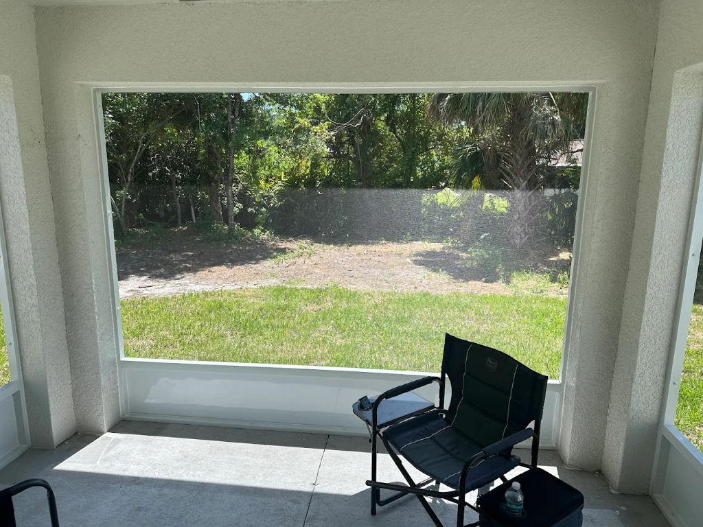 Screened in porch New Smyrna