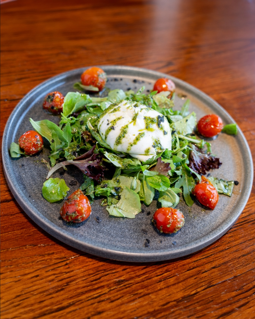 Burrata con tomate cherry