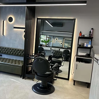 Barber Broz interior 3