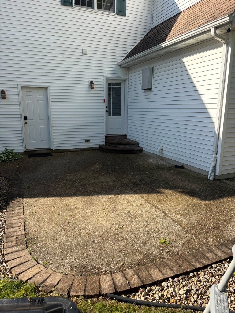 Exposed Aggregate Patio before cleaning