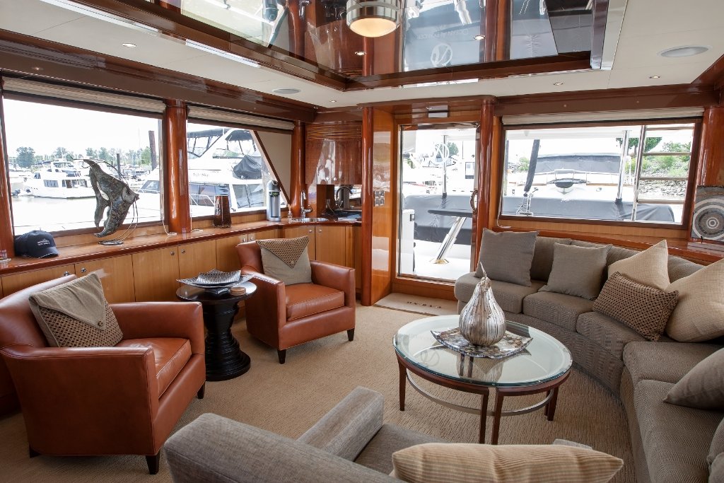 Guest stateroom — queen berth with ensuite