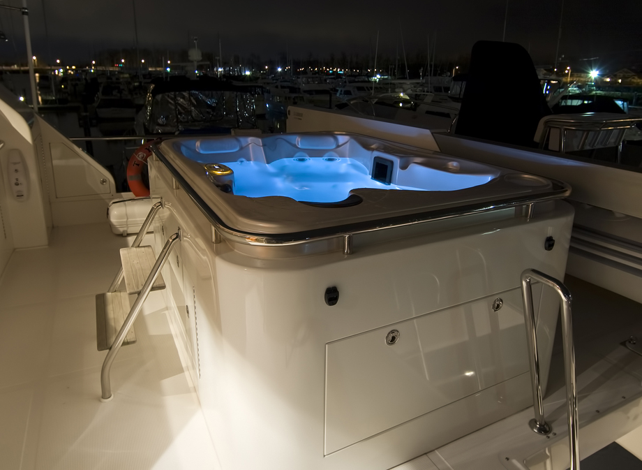TOYBOX II flybridge jacuzzi illuminated at night