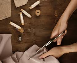Siuvimo procesas – audinio paruošimas