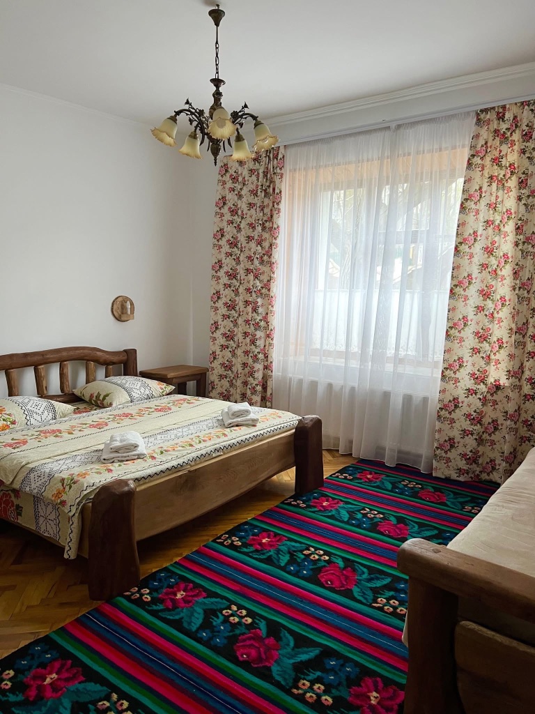 Cameră tradițională moldovenească Casa din Luncă