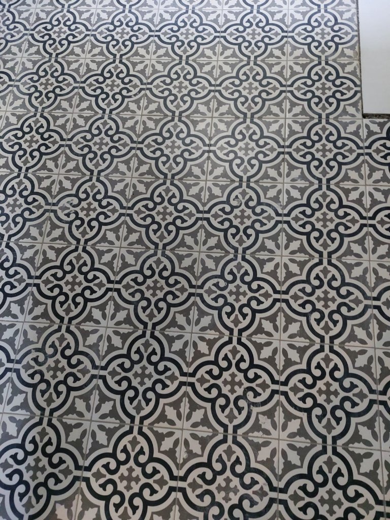 Decorative Tile Corner