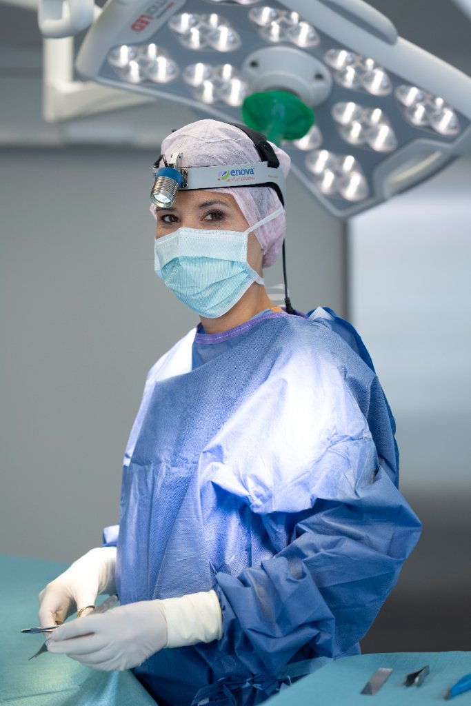 Dr. Adelsberger im Operationssaal