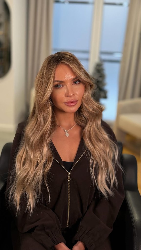 Praca kolorystki MIUR.MI — koloryzacja blond w Lublinie