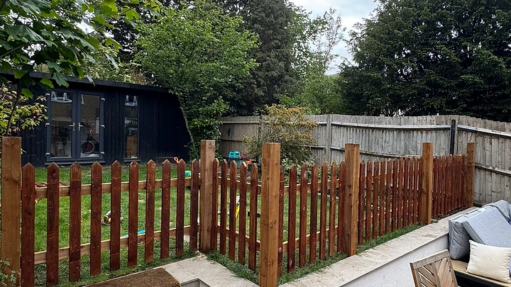 Composite vs Timber Decking for Chislehurst Sloped Gardens
