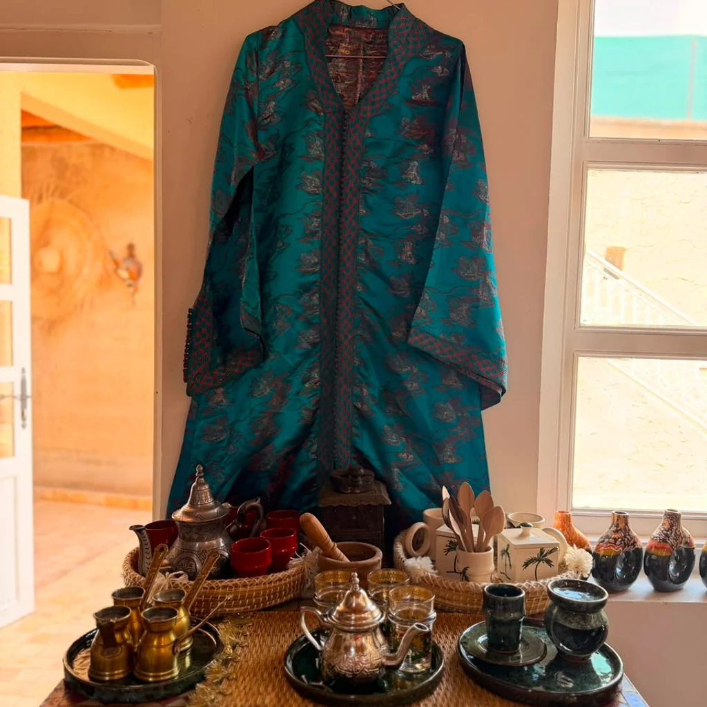 Kaftan et accessoires artisanaux marocains