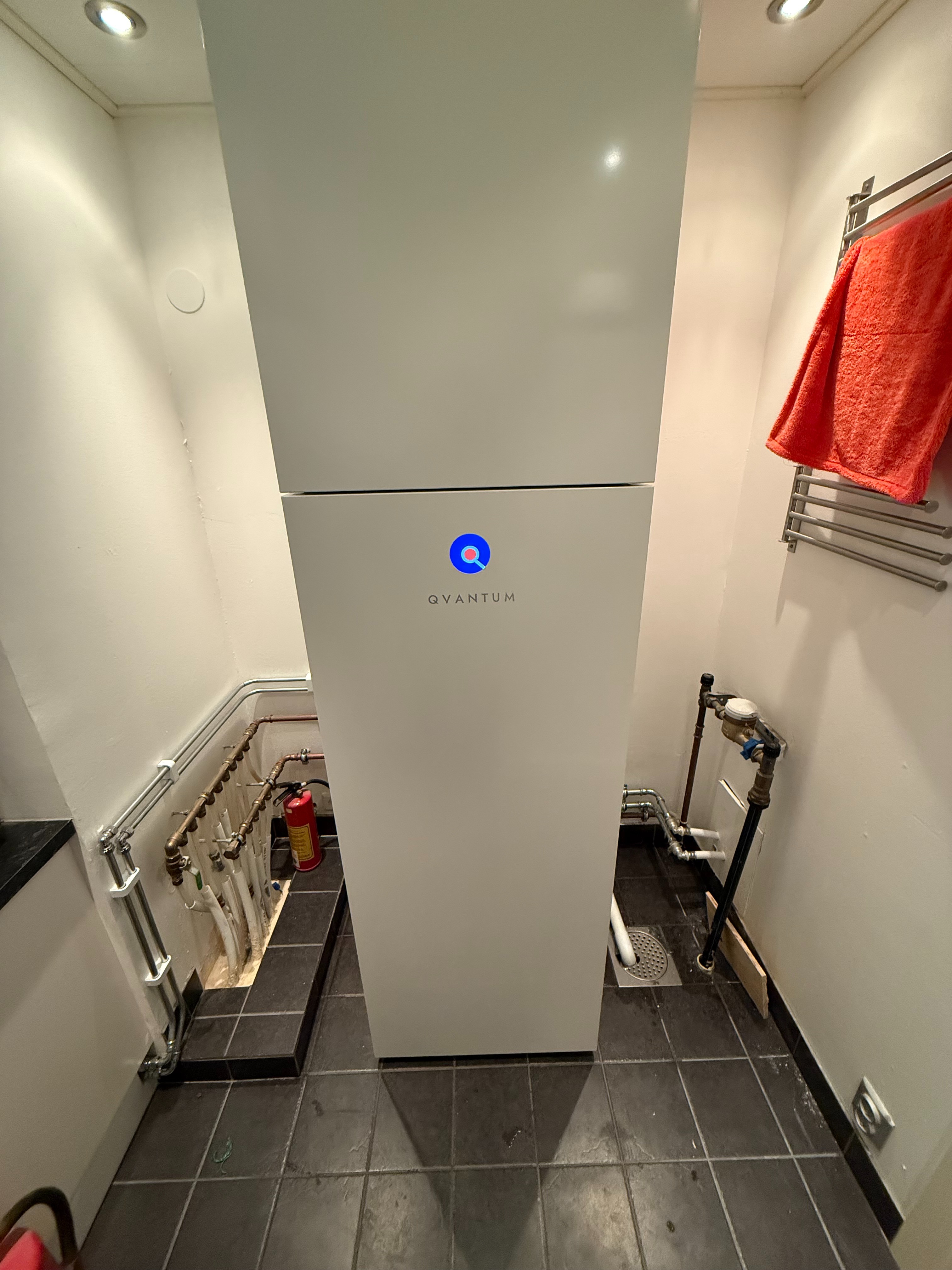 Värmepump installerad i tekniskt utrymme