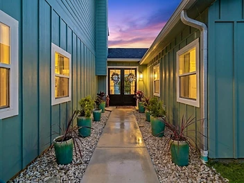 Life on Lake Livingston: A Waterfront Living Guide - Image 1