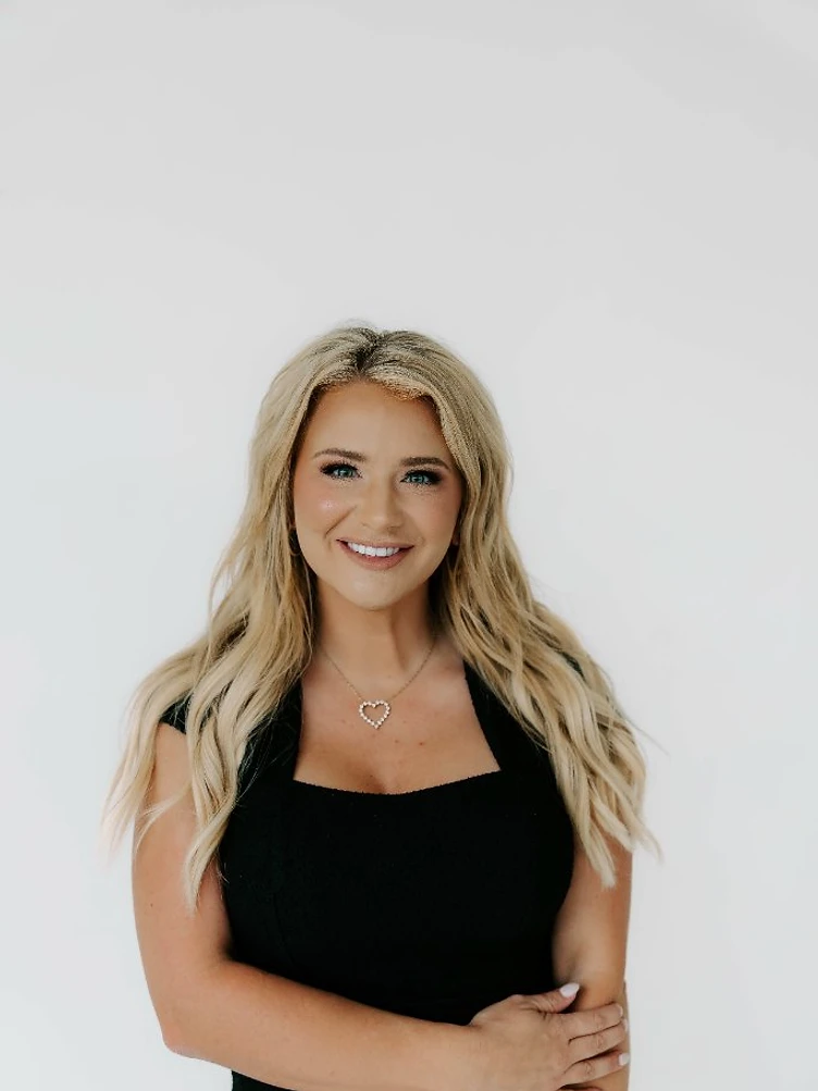 Madeline Phillips, REALTOR® and Broker - Premier Property Group Livingston TX