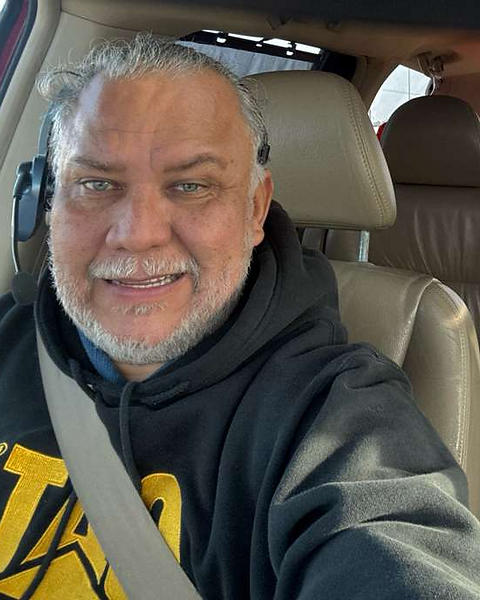 John Saenz, mobile automotive repair technician