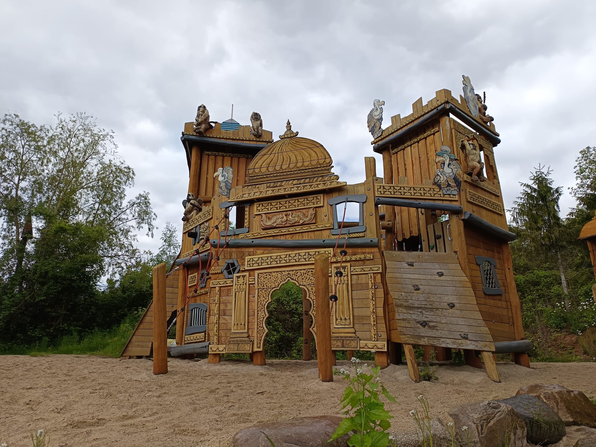 Familienpark Sottrum – Ein Märchenwald für die ganze Familie 🌳