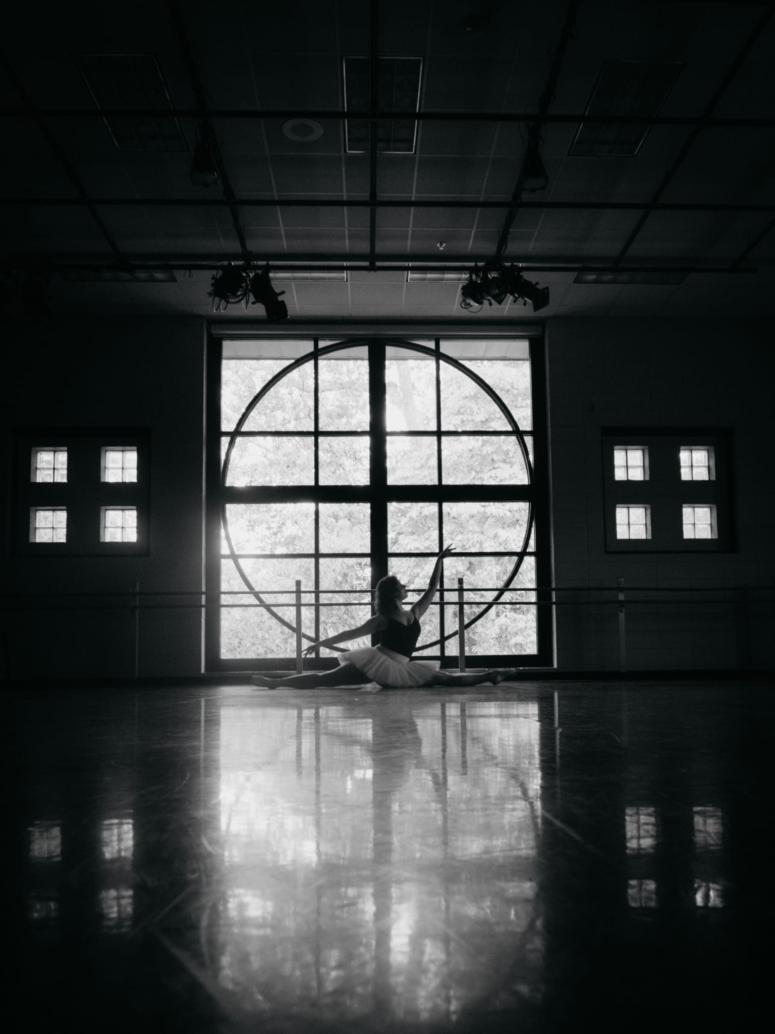 Ballet dancer — studio
