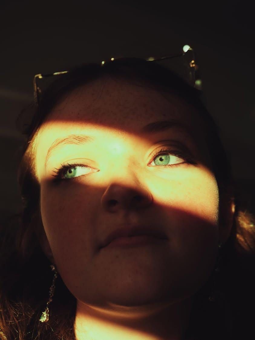 Golden light stripe portrait